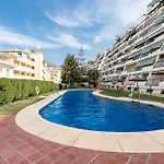 شقة Torrequebrada Sea View, 2 Bed بينالماذينا